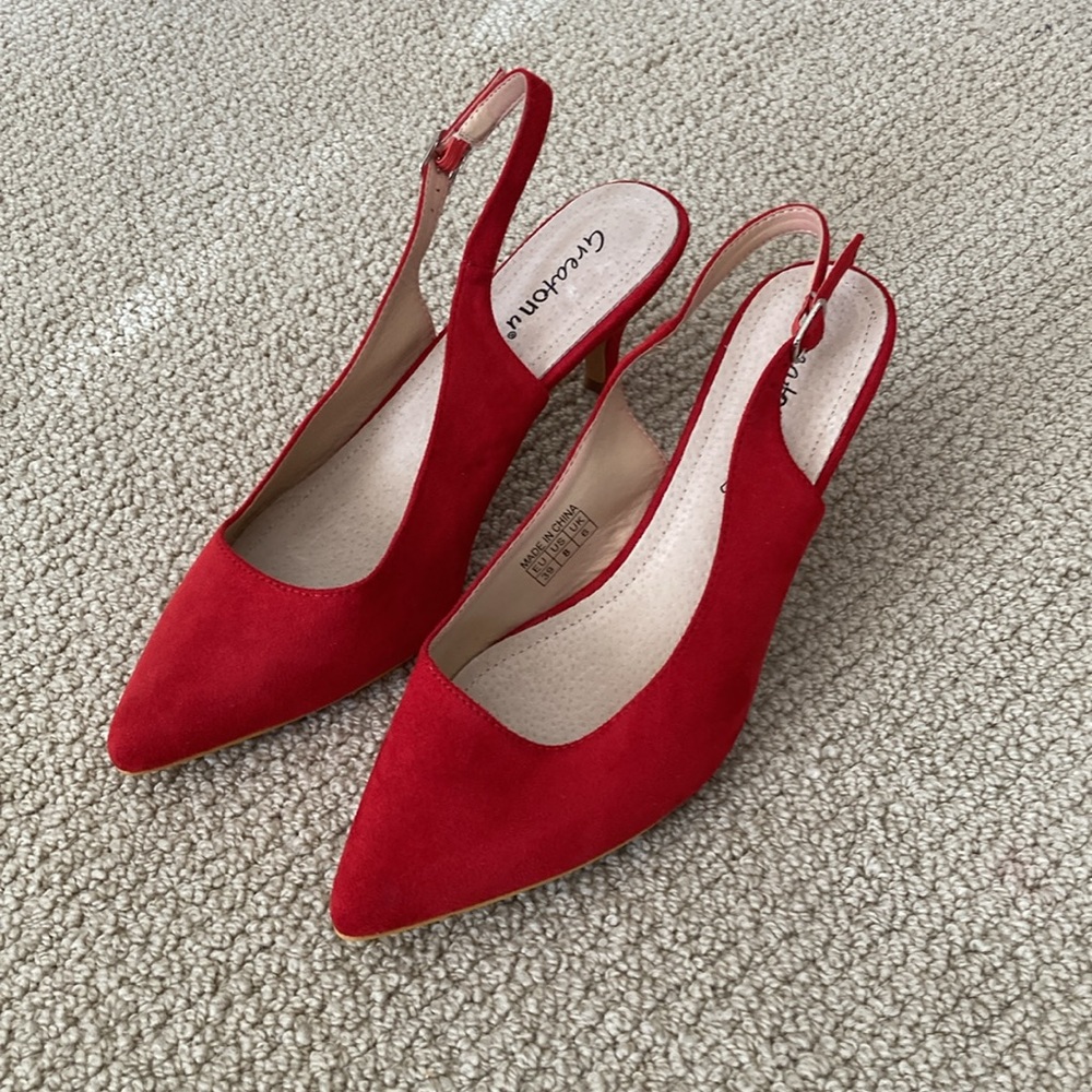 NEW Greatonu Bright Red Women’s Kitten Heels Suede Leather Size 39 Shoes NWOB